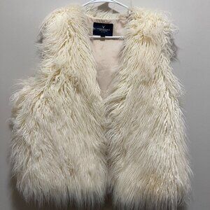 American Eagle Outfitters Faux Fur Vest Size Medium